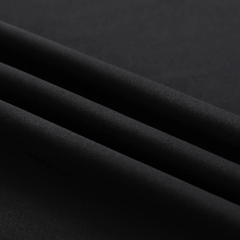 Ainutlaatuinen rakenne, ihoystävällinen roomalainen kangas