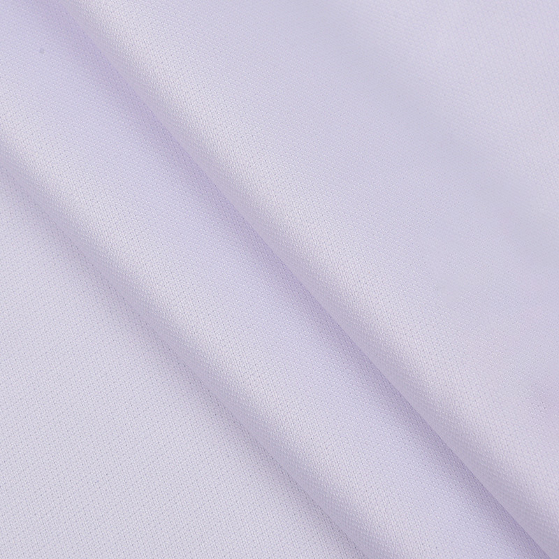 Hengittävä lankakudottu kolmisuuntainen kangas