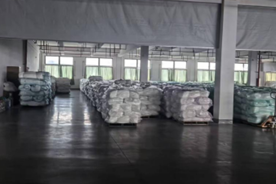 Harmaa kangas tuotanto-valmis tuotealue